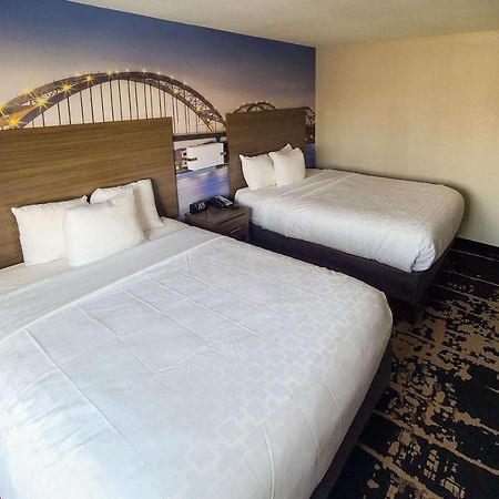 Clarion Pointe Bettendorf - Quad Cities Ngoại thất bức ảnh