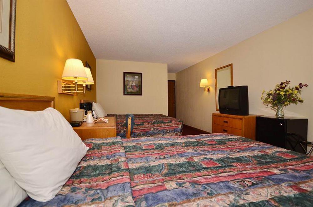 Clarion Pointe Bettendorf - Quad Cities Ngoại thất bức ảnh